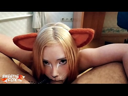 ❤️ Kitsune waxay liqaysaa dick oo afkeeda ku dhufatey ❌ Galmo